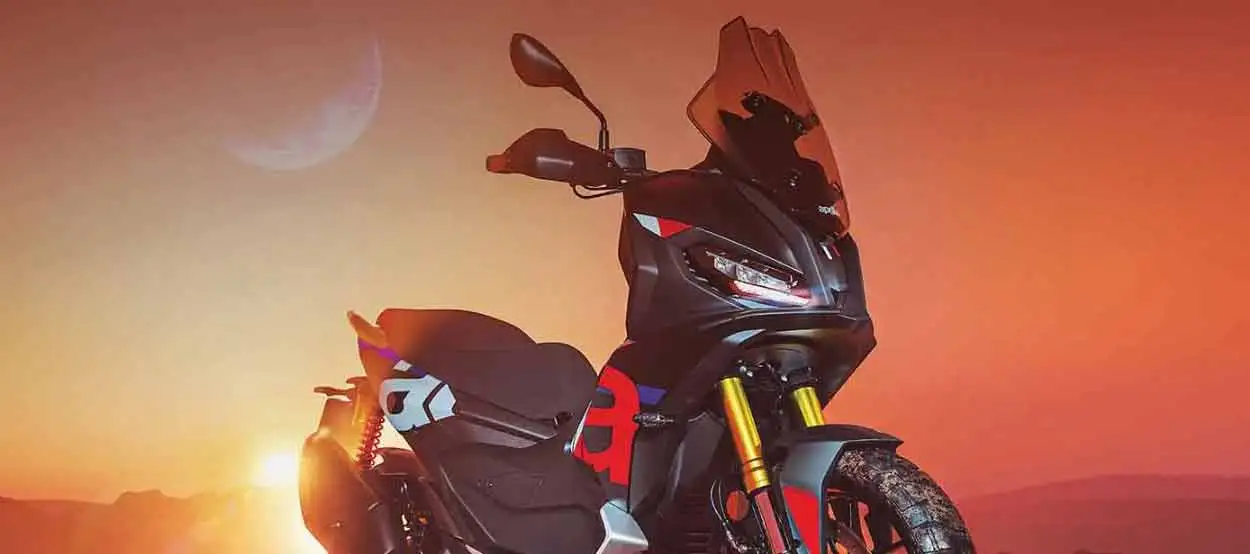 Aprilia SR GT 400