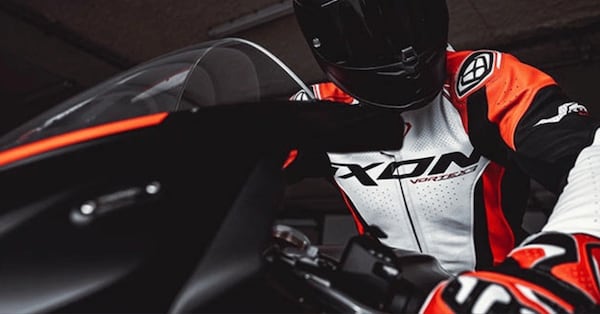 Ixon u KMC Motoshopu