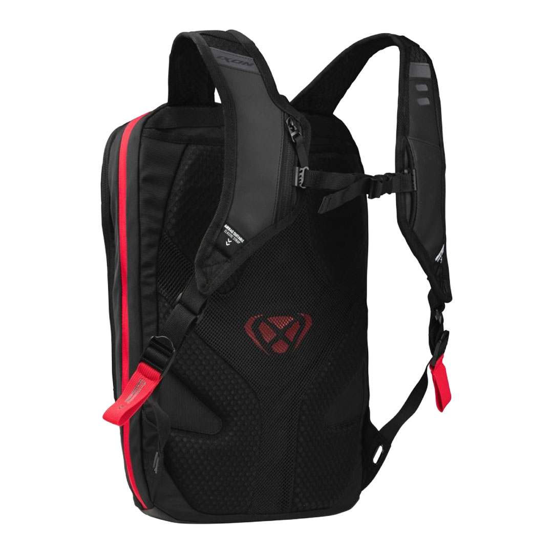 Stranski pogled na motoristični nahrbtnik Ixon R-Laser