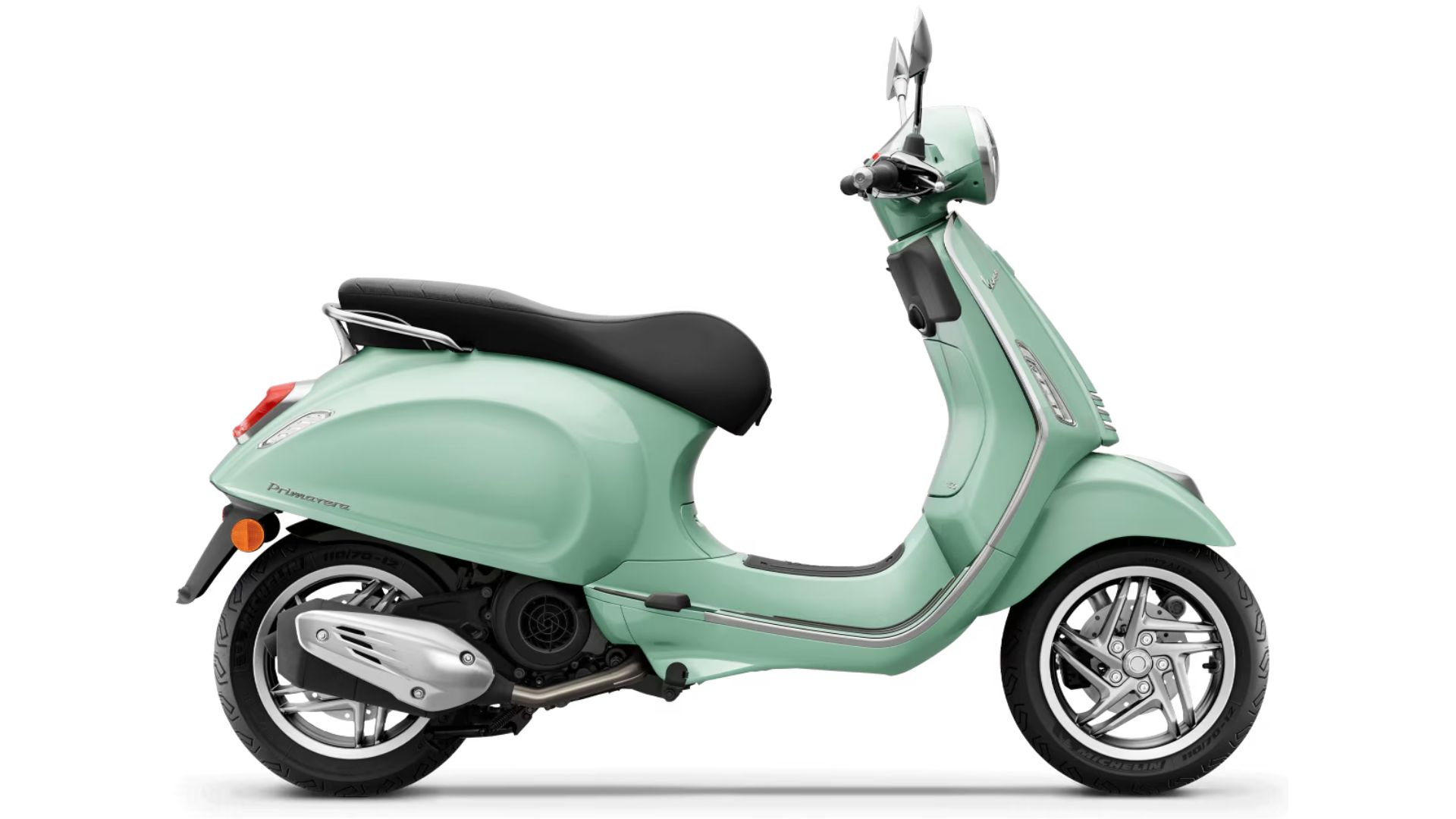 Vespa Primavera 150 skuter pogled spredaj