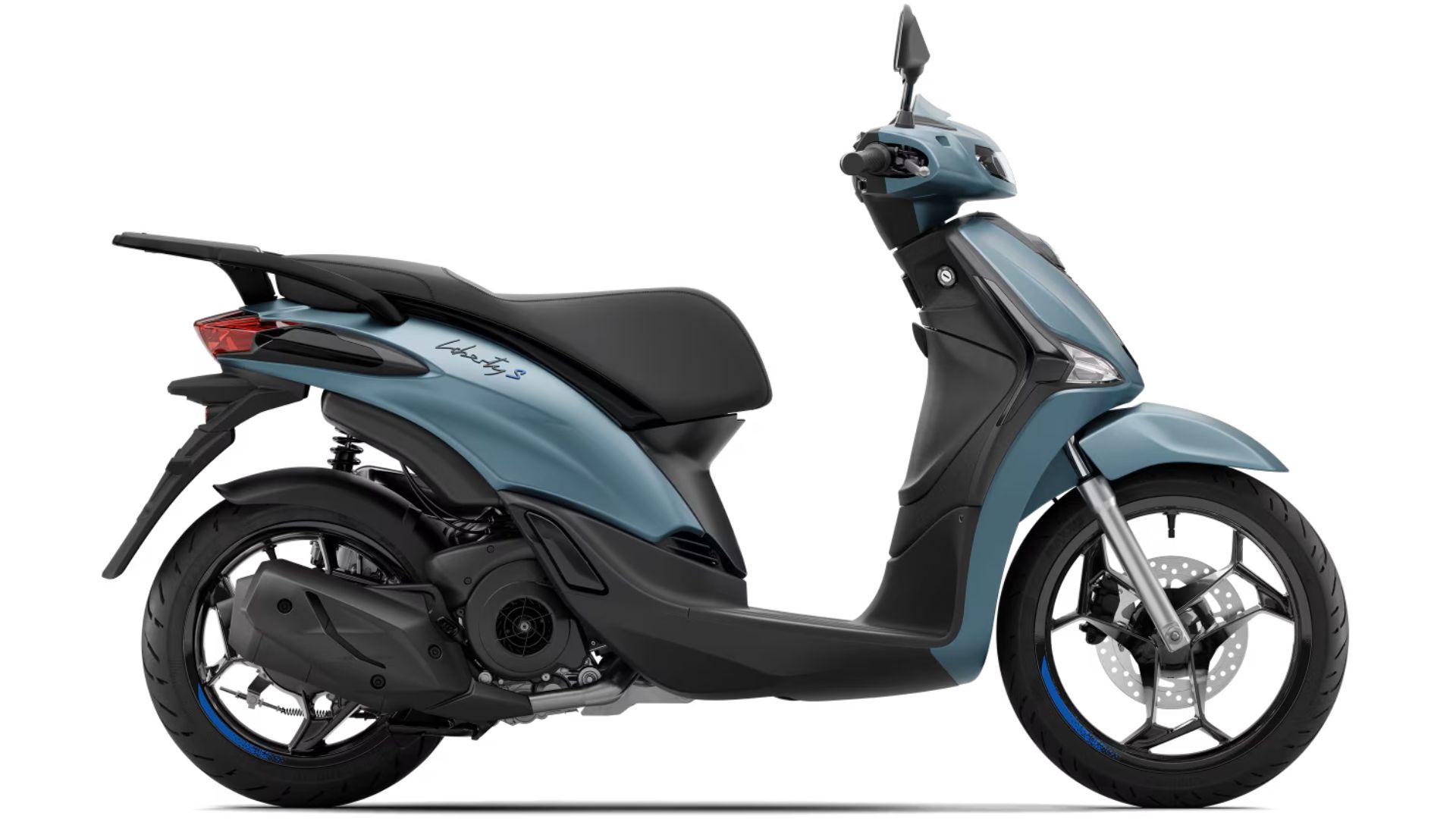 Piaggio Liberty 150 skuter sprednji pogled