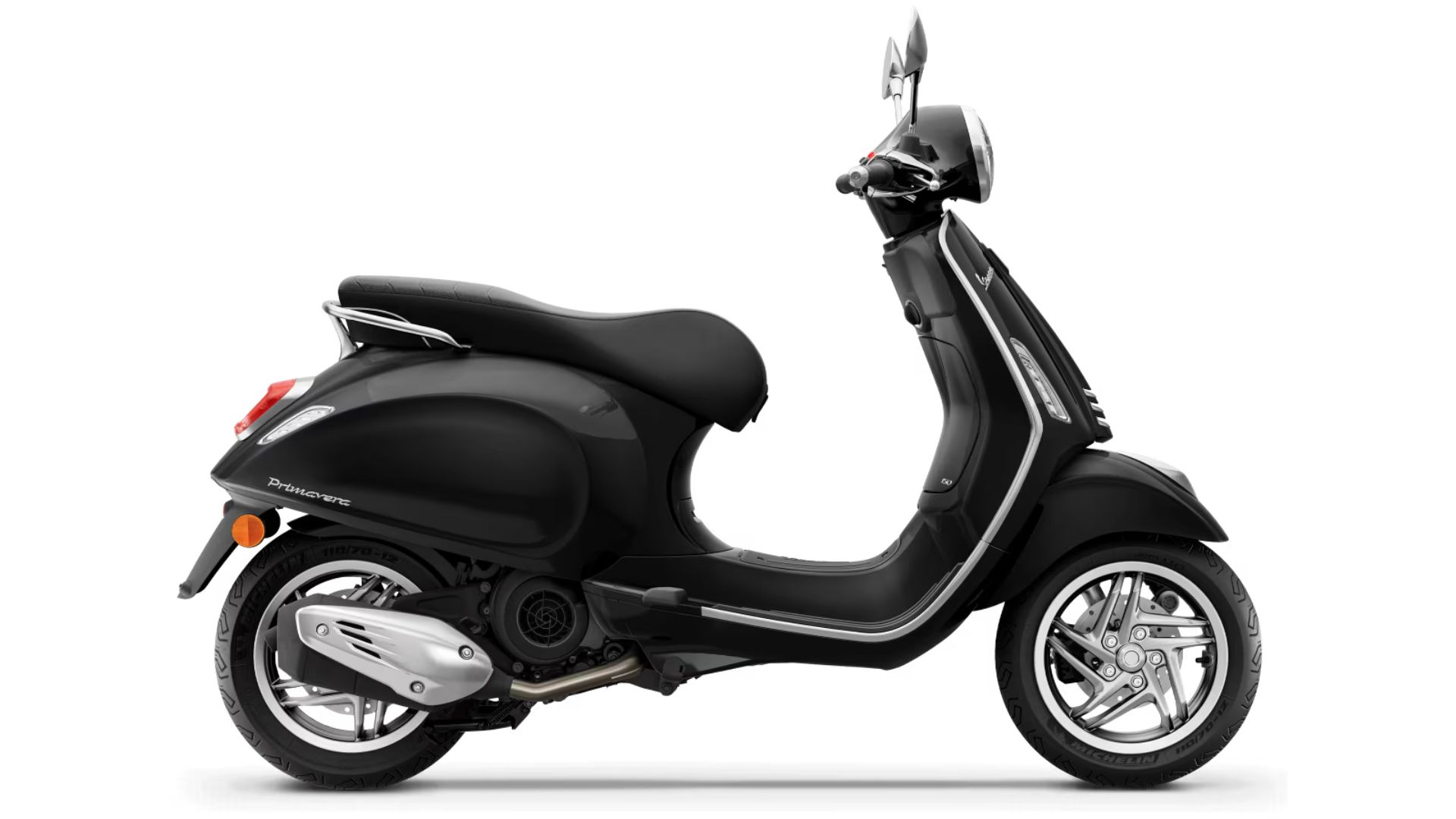 Vespa Primavera 150 skuter pogled spredaj