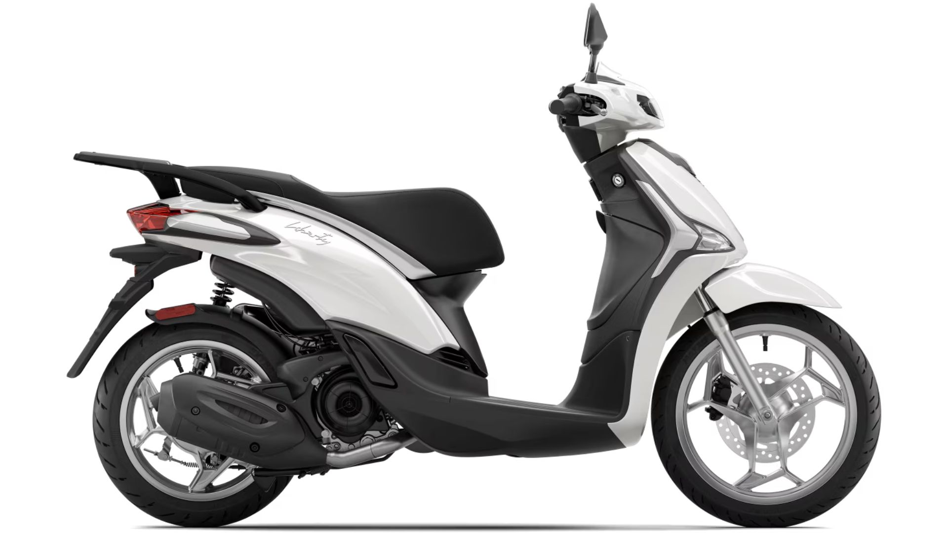 Piaggio Liberty 50 skuter z elegantnim italijanskim dizajnom