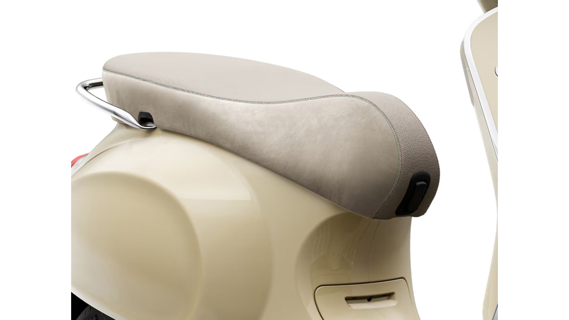 Elegantna bočna silhueta modela Vespa Primavera S 50
