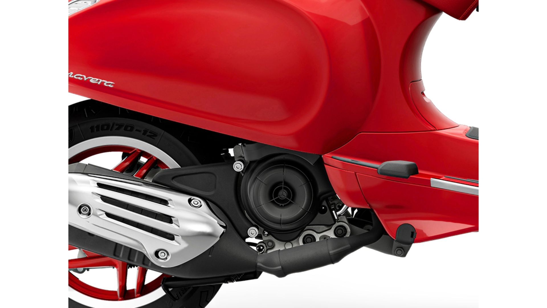 Vespa Primavera RED 50 med vožnjo po mestu