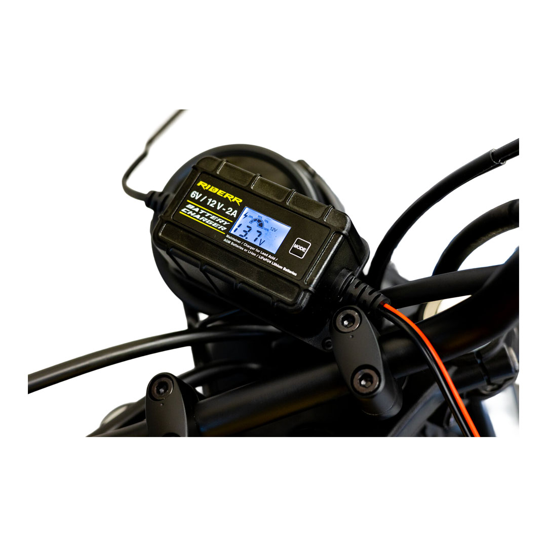 RIDERR Pulse2 polnilec akumulatorjev