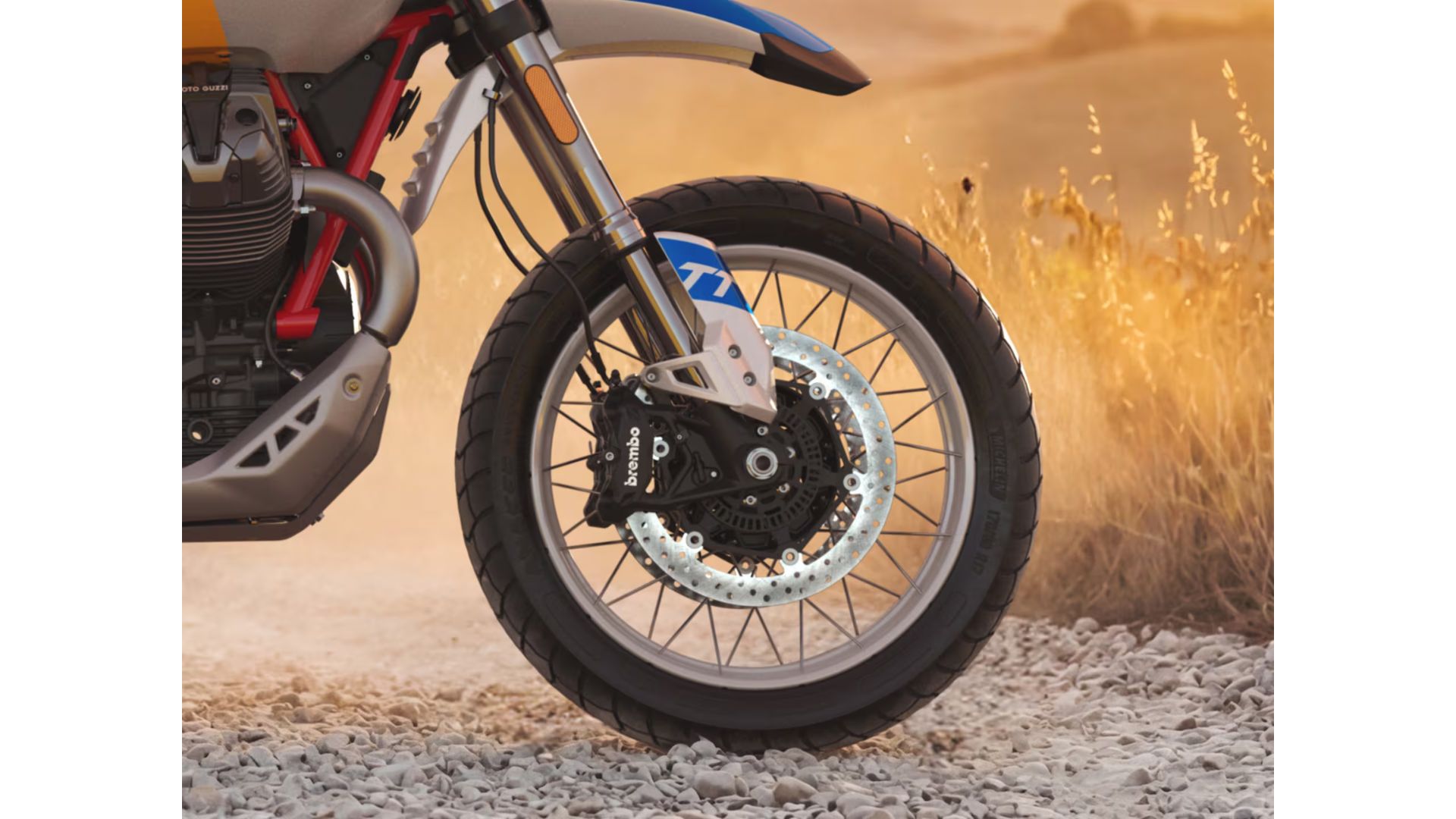 Moto Guzzi V85 TT Full LED žaromet z DRL osvetlitvijo