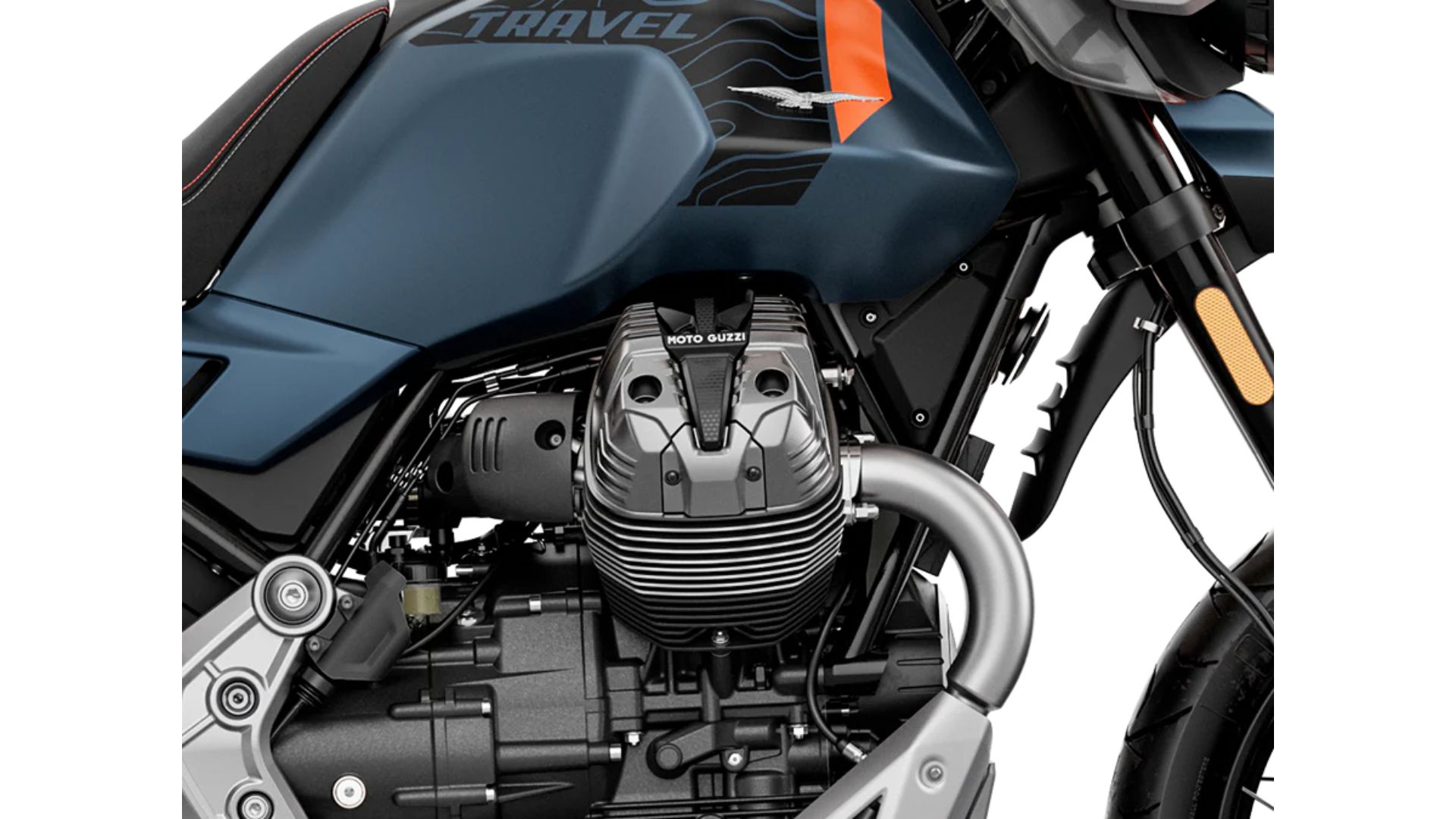 Moto Guzzi V85 TT Travel z Urban stranskimi kovčki