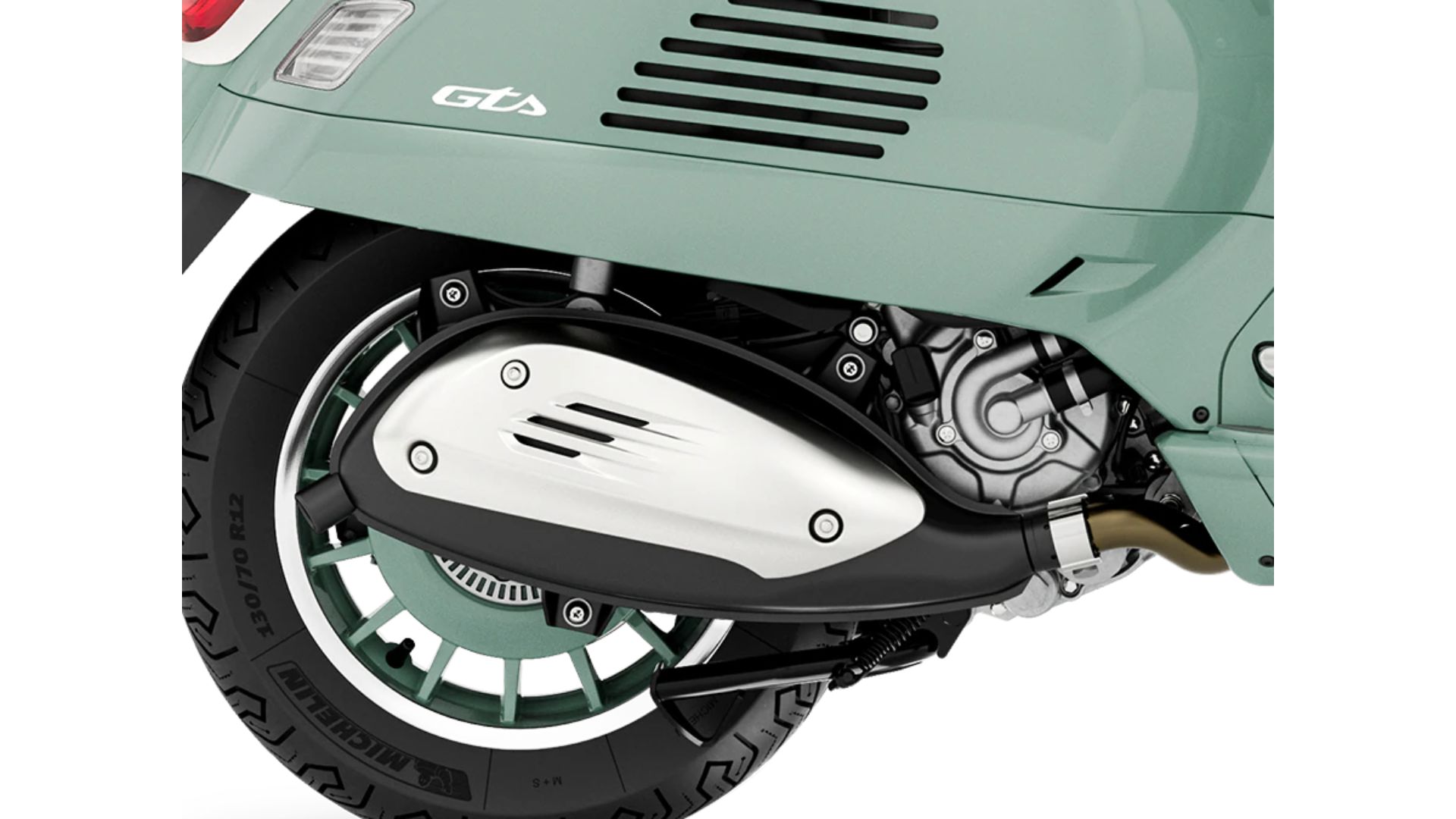 Detajl jubilejnega emblema 80 years of Vespa Est. 1946