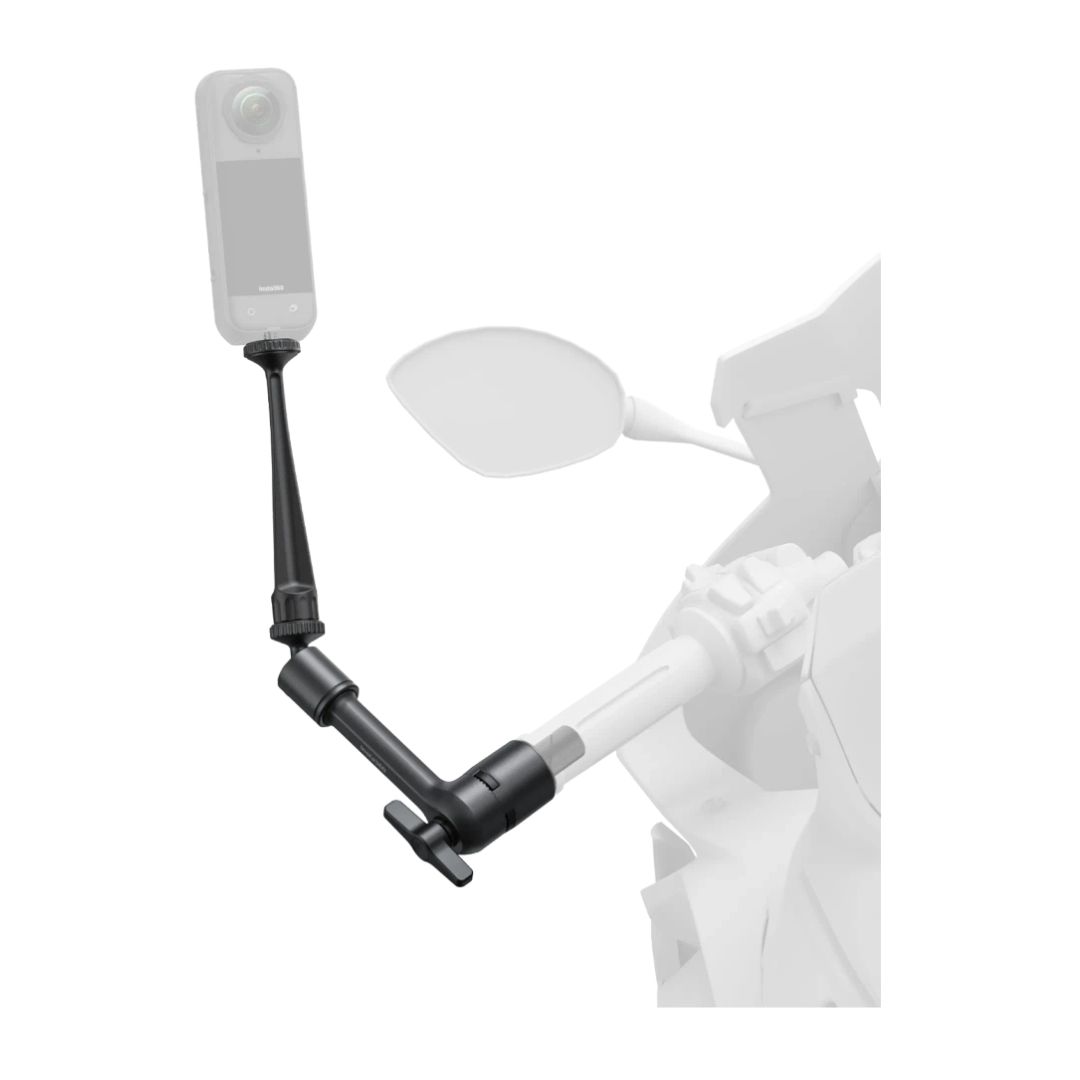 Insta360 podesivi nosač za kameru na motocikluMotociklistički nosač Insta360 montiran na upravljač