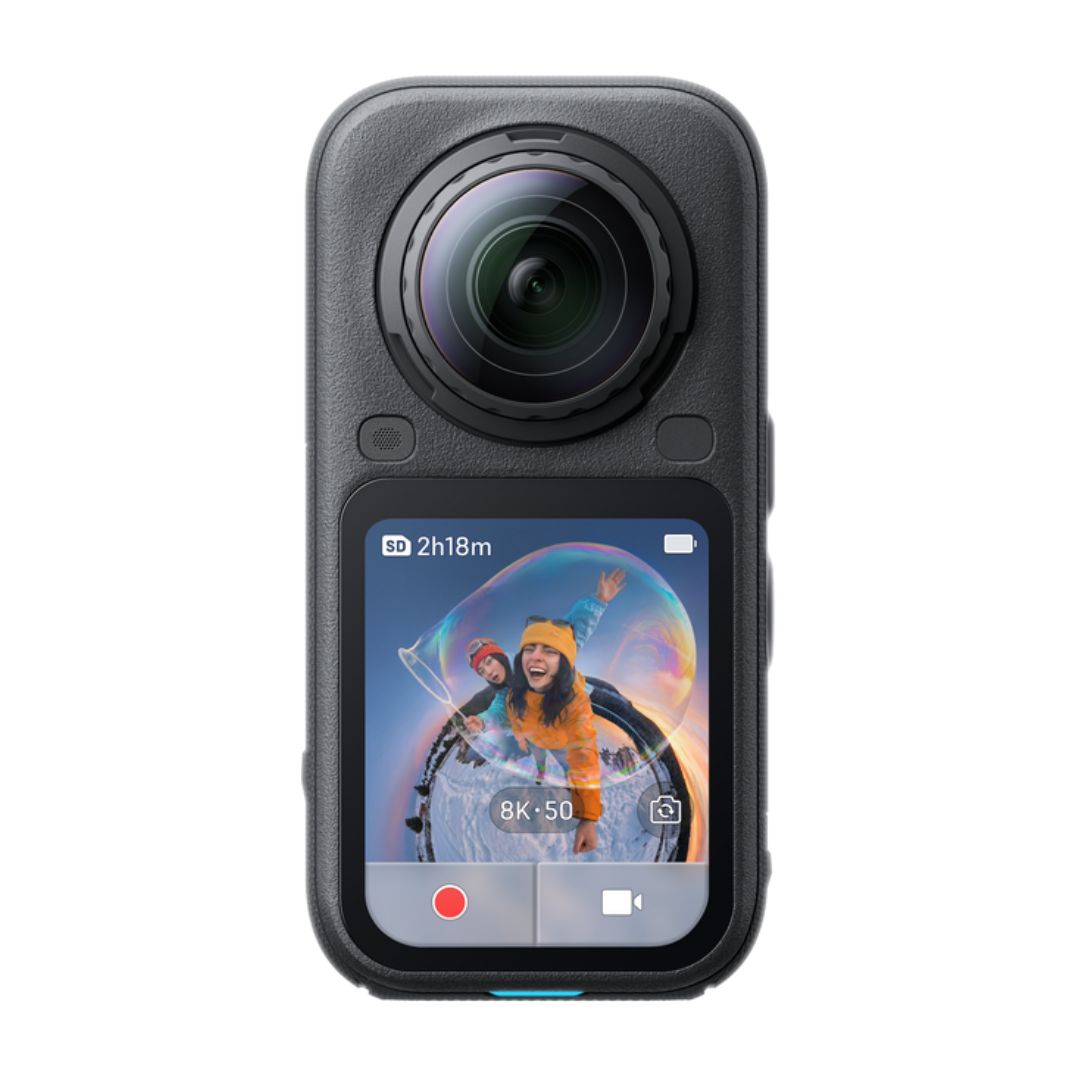 Insta360 X6 kamera s dva Sony objektiva