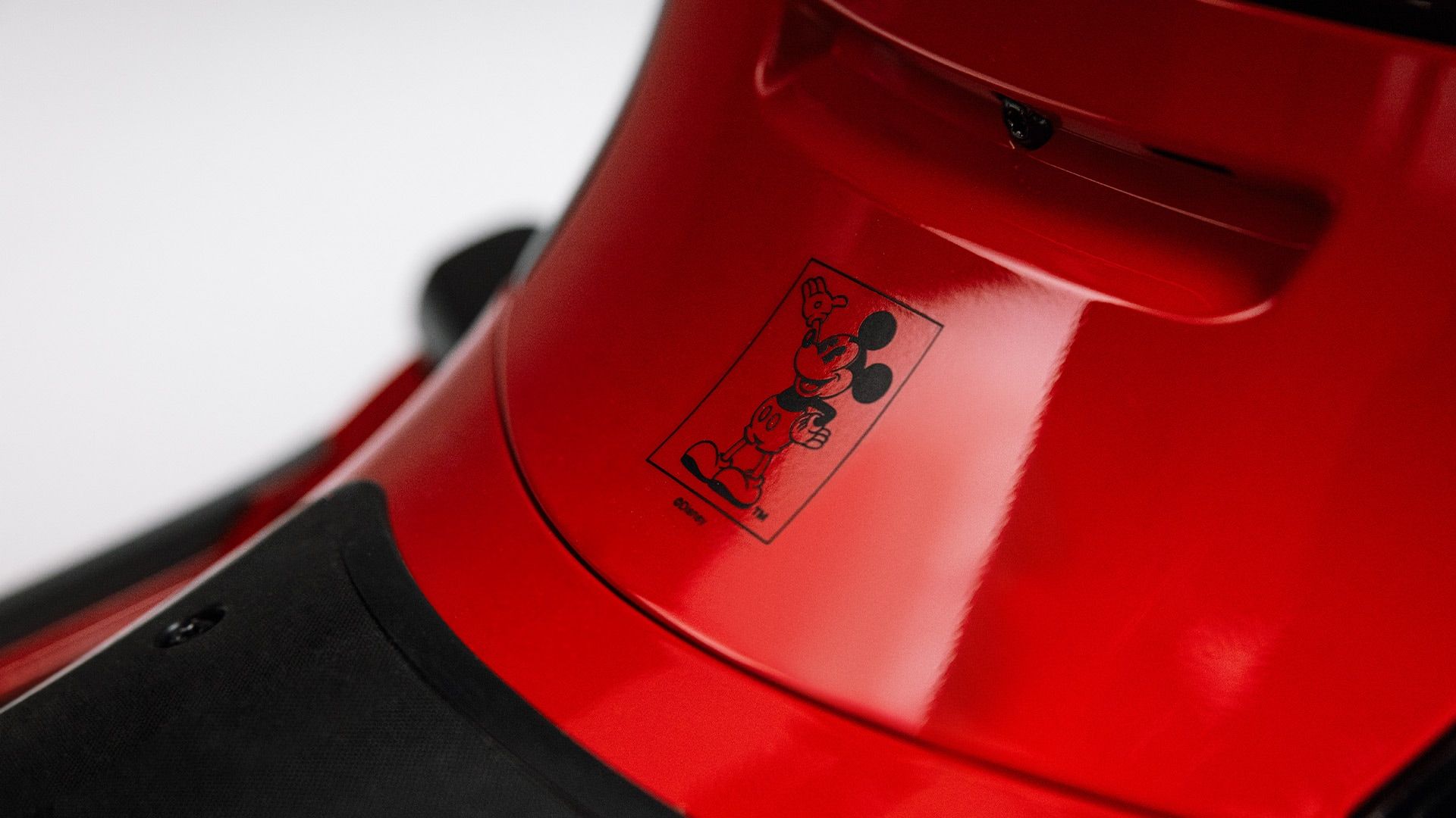 Sprednje platišče: Rumeno sprednje platišče Vespe Disney Mickey Mouse Edition