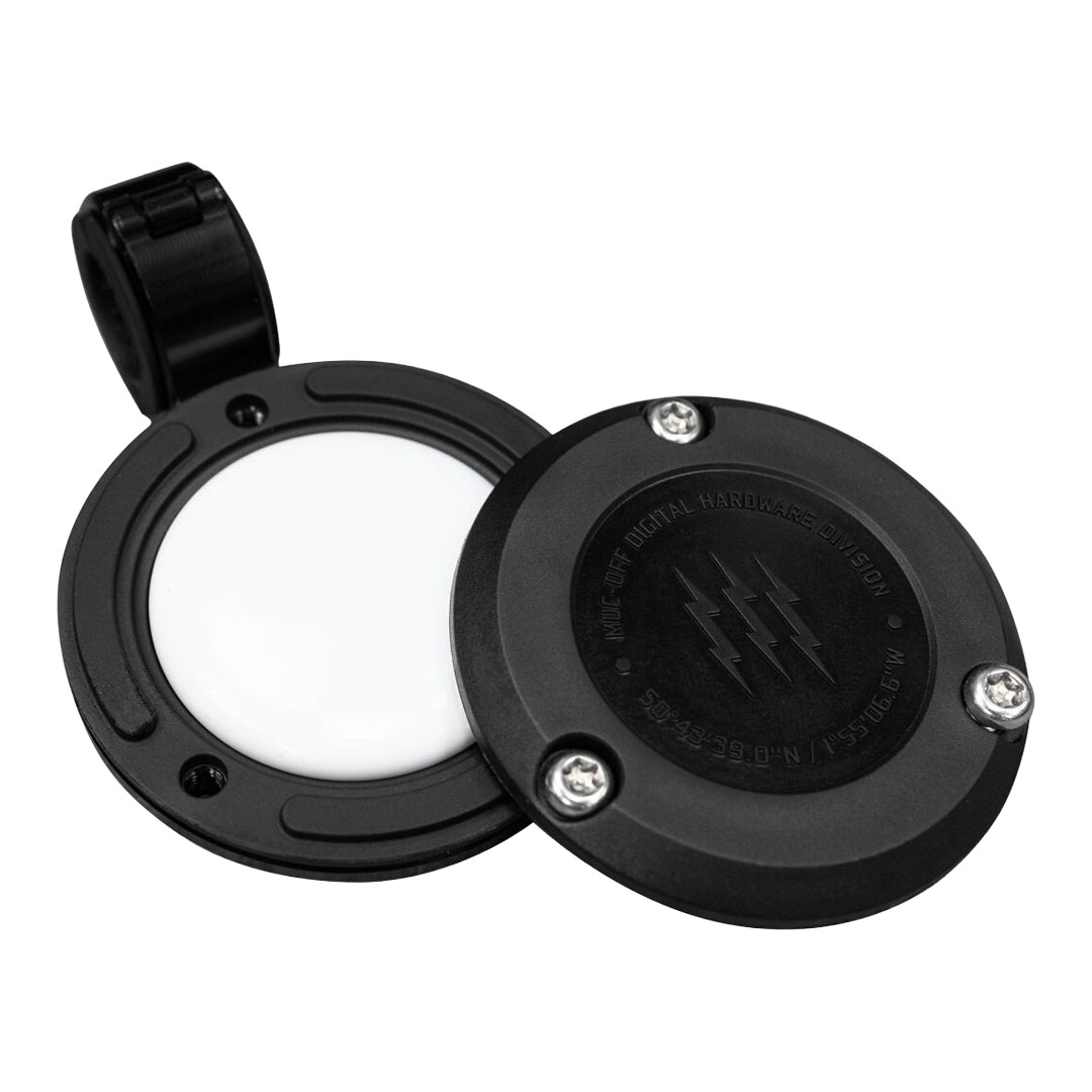 Črn nosilec Apple AirTag Muc-Off 20935 za motocikel