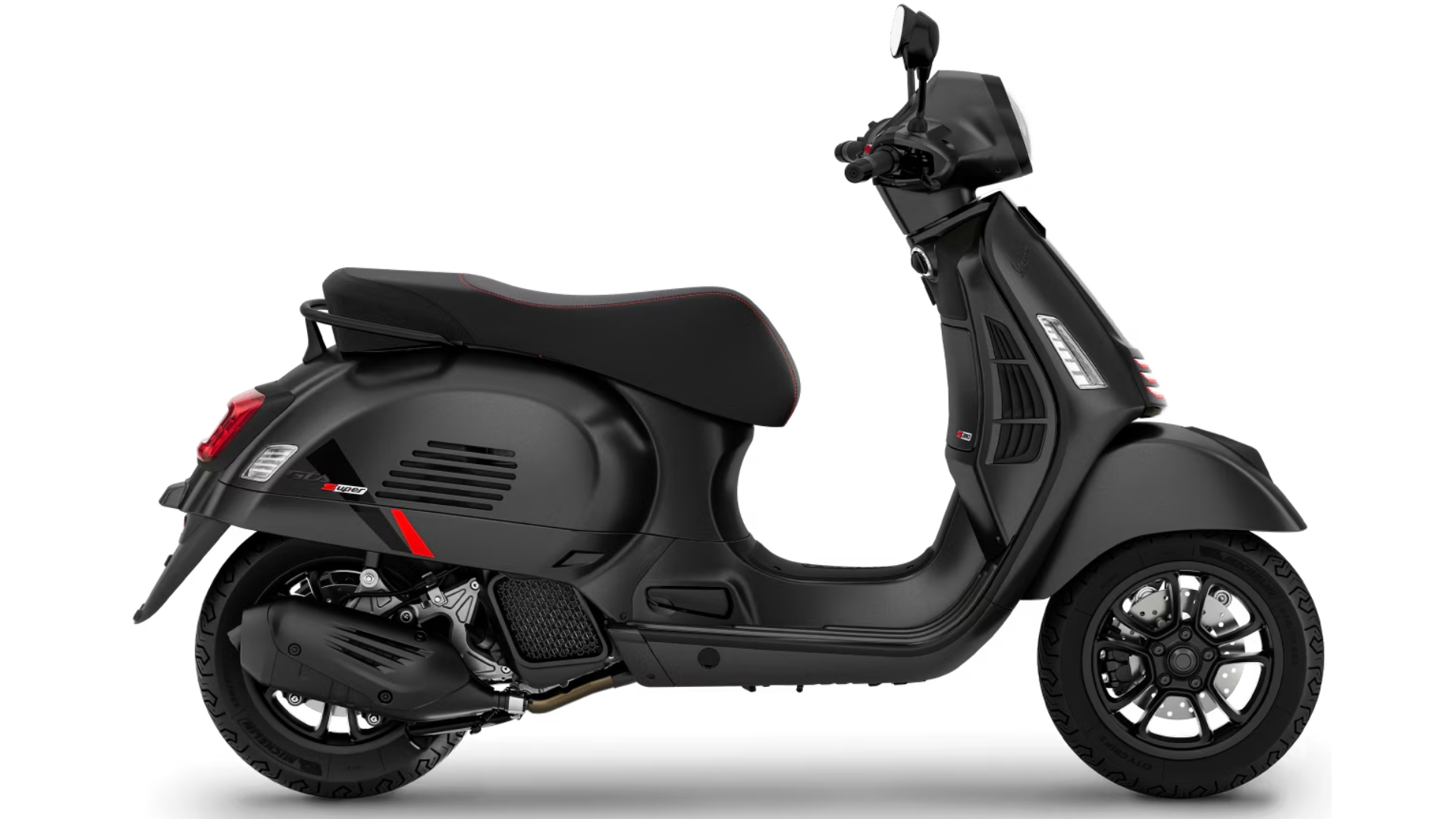 Pogled s strani: Vespa GTS SuperSport 125 FL – pogled s strani
