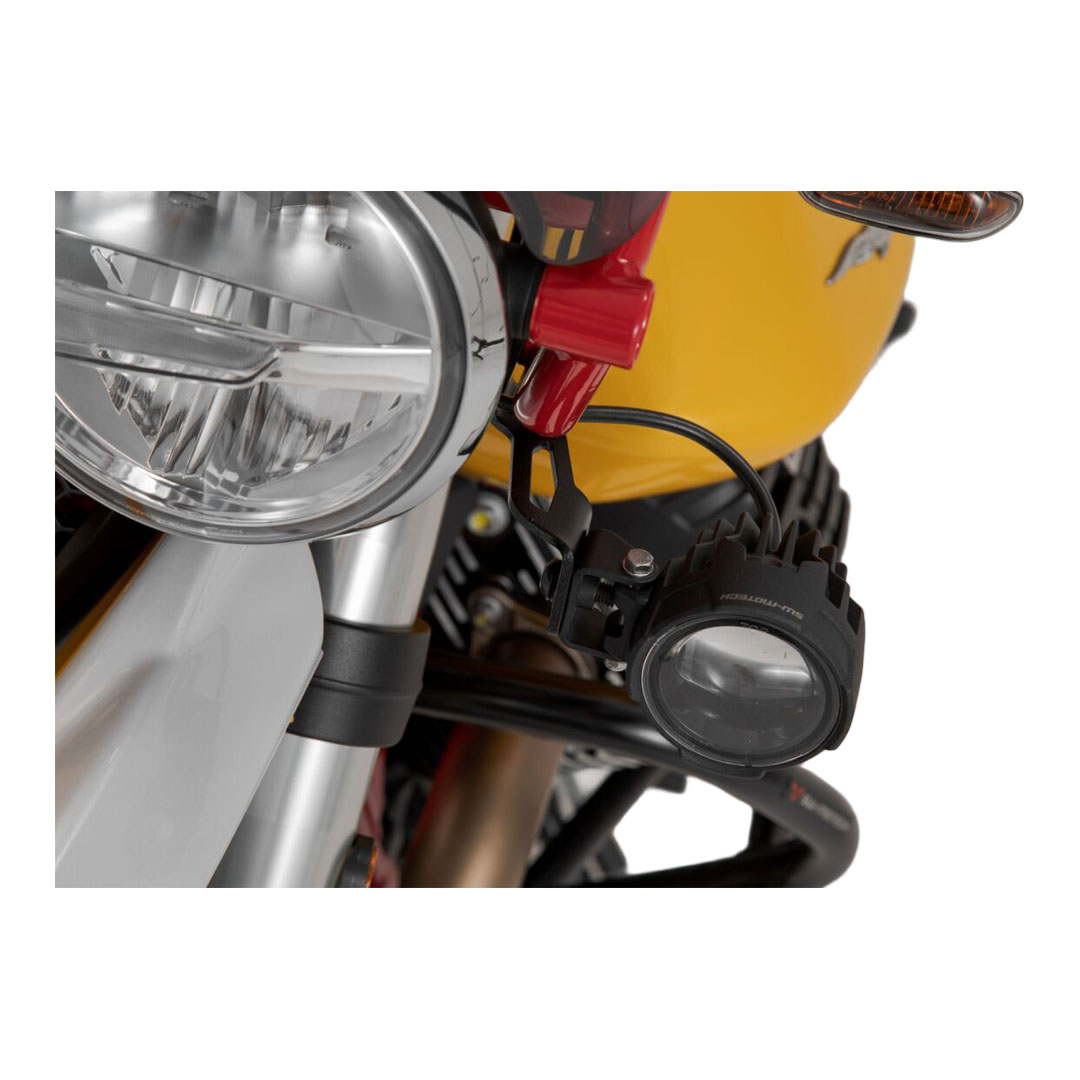 SW-MOTECH EVO komplet LED meglenk za Moto Guzzi V85 TT