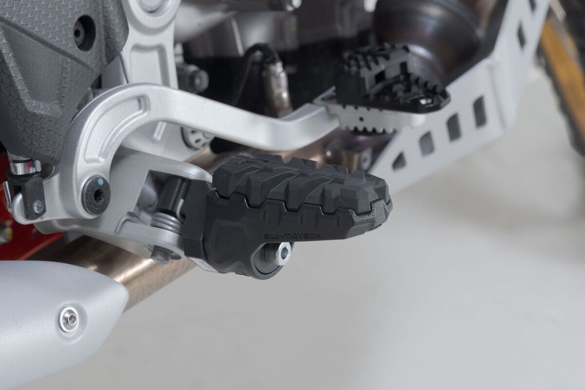 EVO FOOTREST KIT