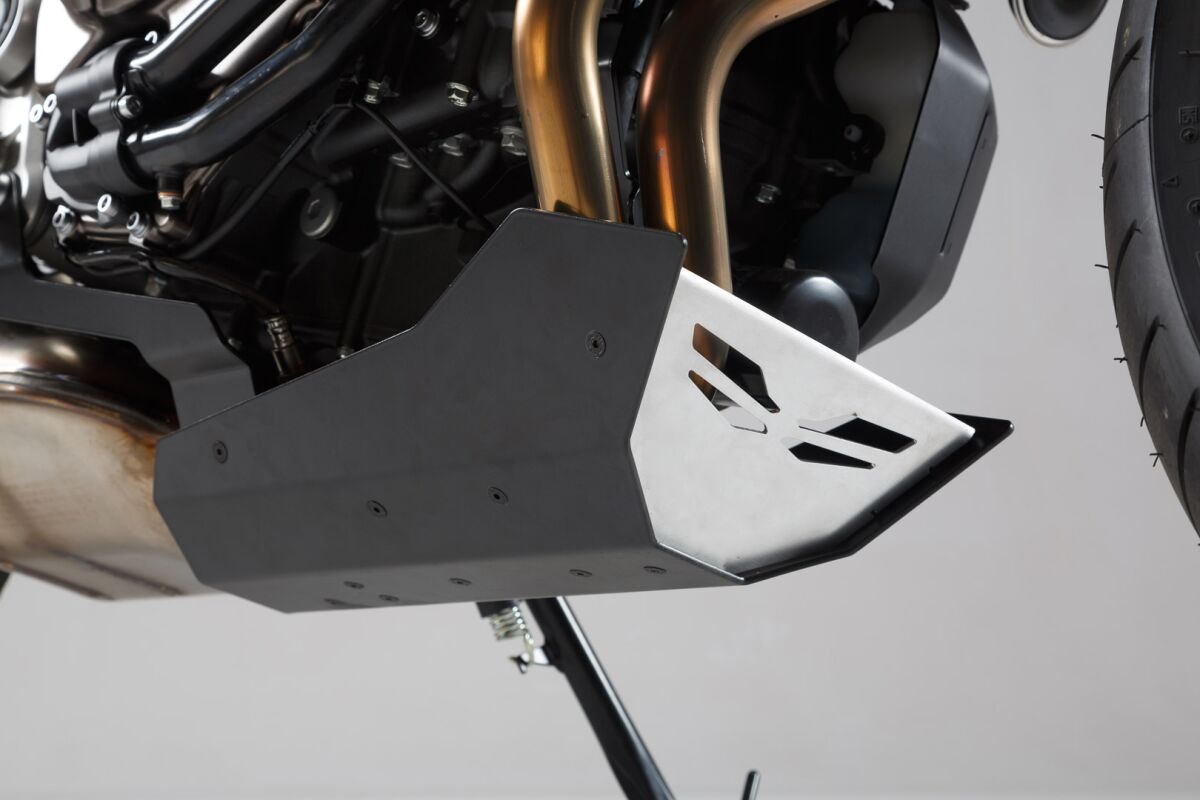 FRONT SPOILER