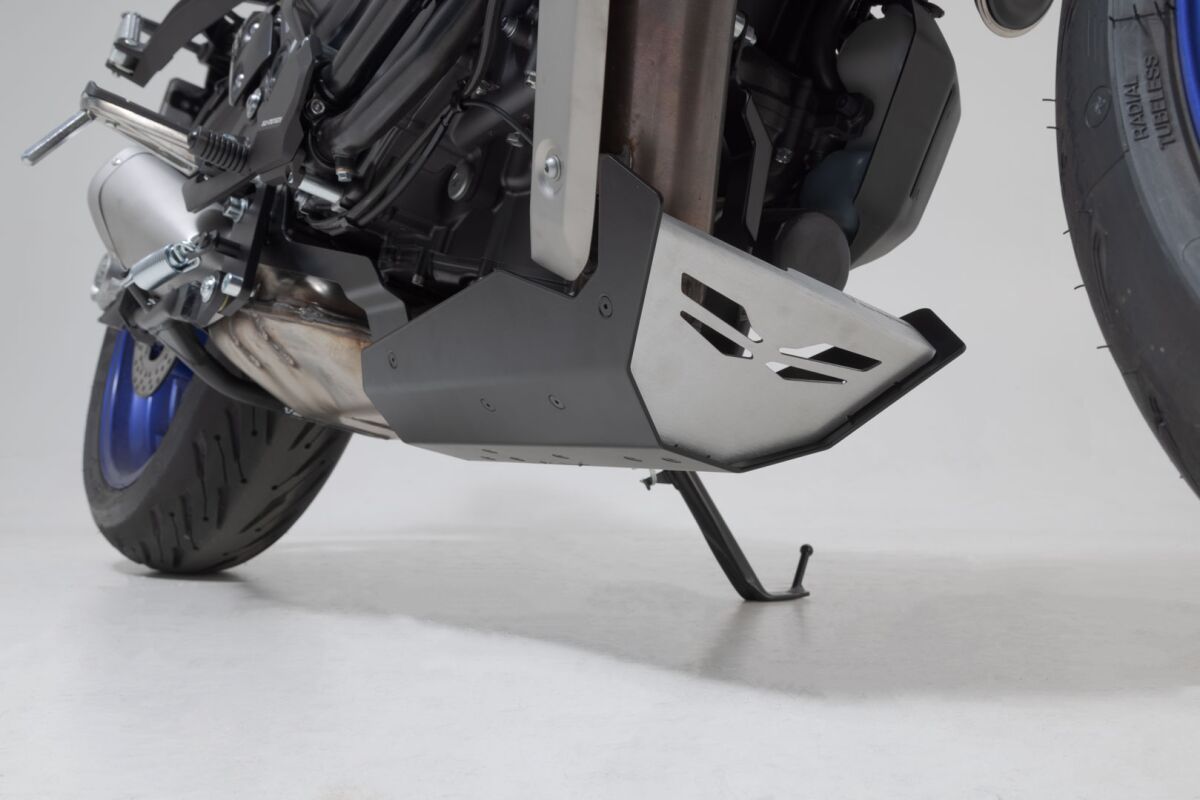 FRONT SPOILER