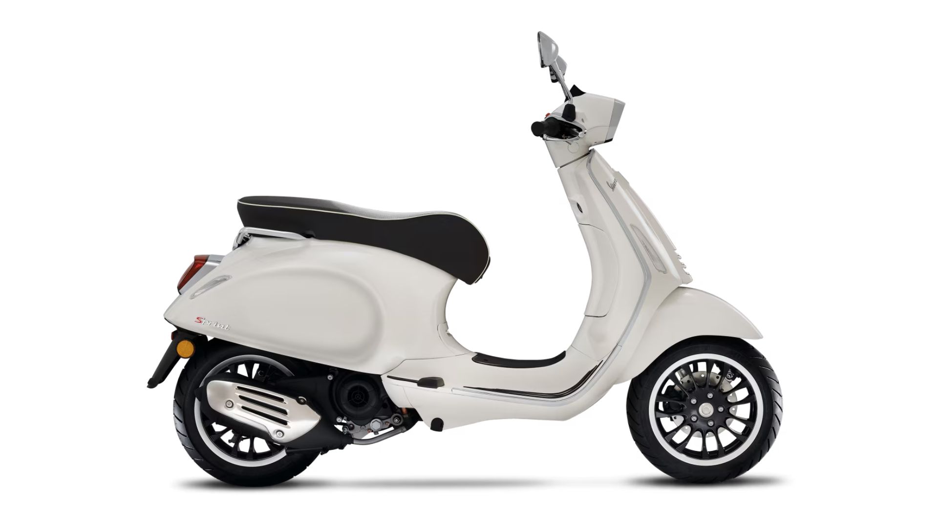 Vespa Sprint 50 z mladostnim dizajnom in aluminijasto karoserijo.