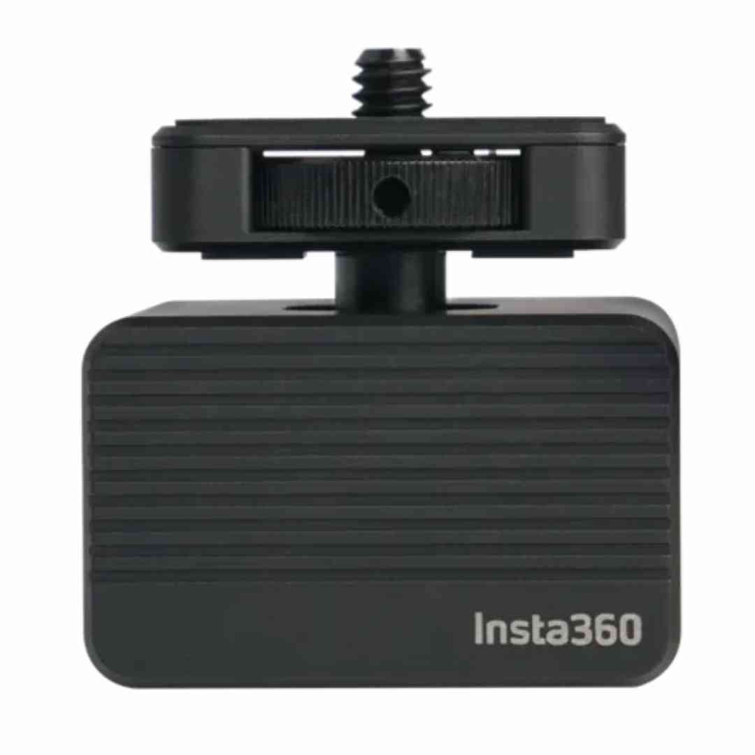 Dodatna baterija Insta360 s navojem za montažu kamere na vrhu.
