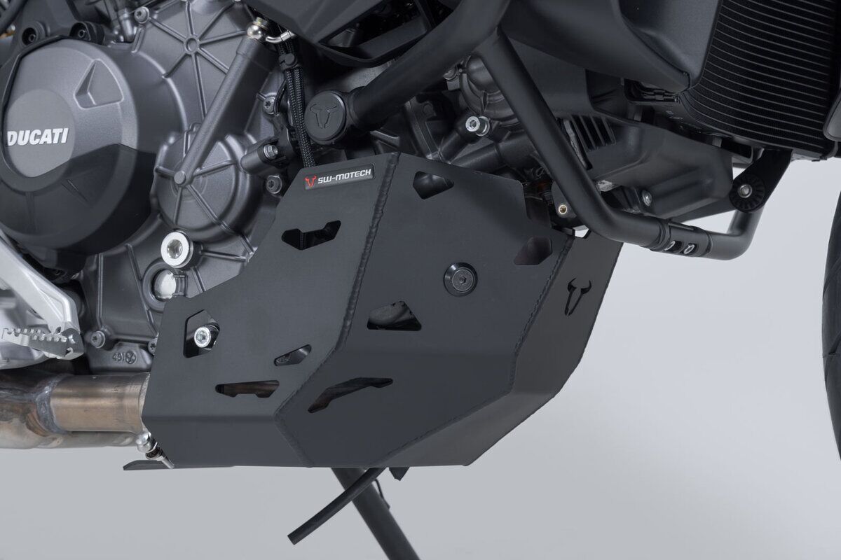 ENGINE GUARD BLACK