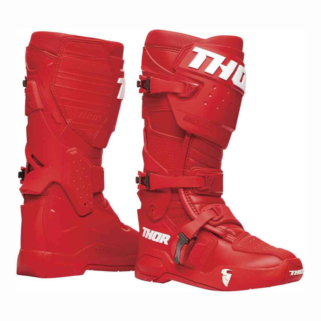 Motokros čizme Thor Radial crvene boje – pogled sprijeda i sa strane, trostruki sustav kopči i zaštita potkoljenice.