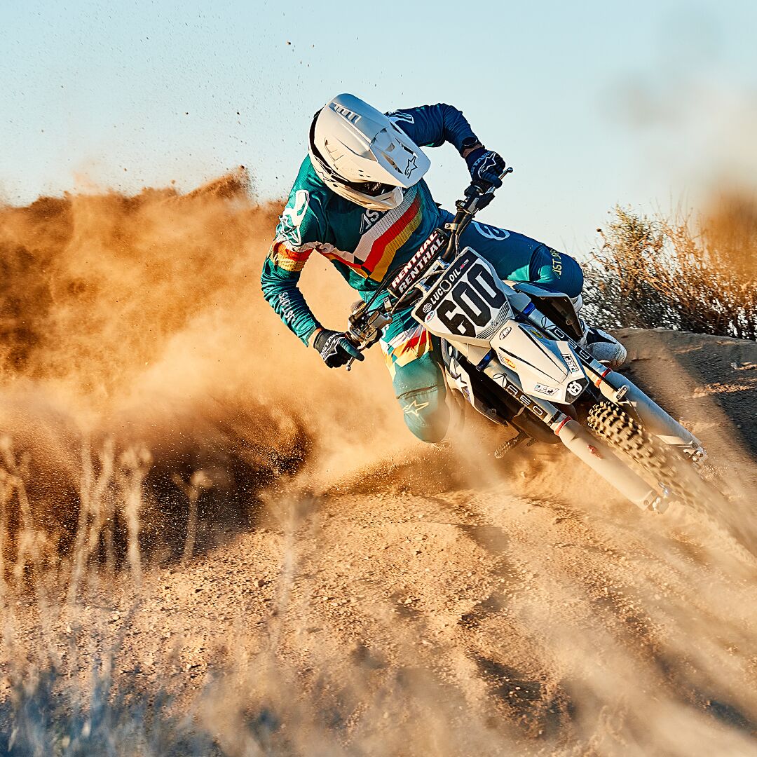 HELMET SM5 SOLID WHT XS