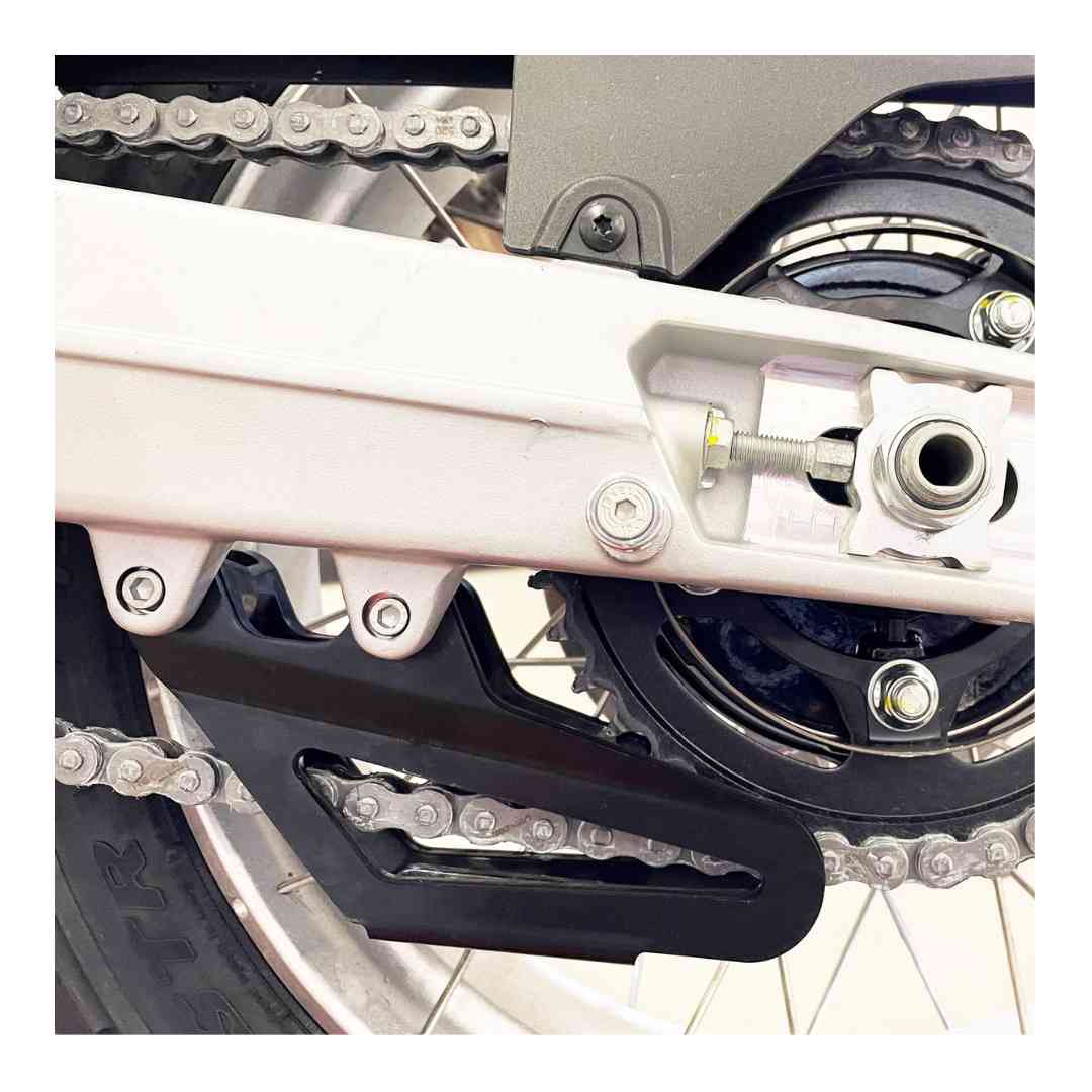 Off-Road vodilo verige za Aprilia Tuareg 660 – pogled od blizu