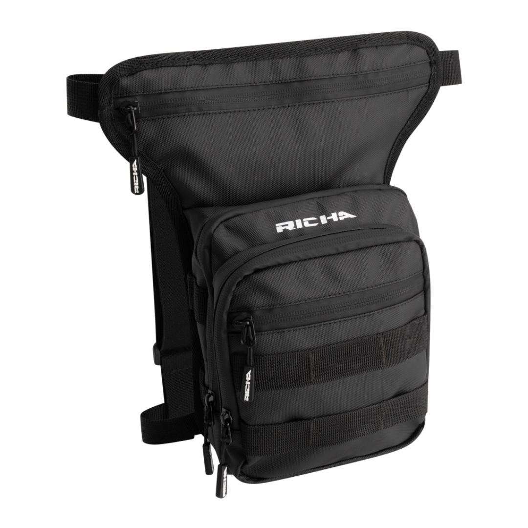 Sprednji pogled torbice Richa CRGO Croft z logotipom